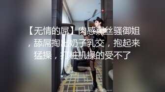 私密电报群福利，绿帽癖情侣约会实力单男酒店开着门走廊里肏，男友边拍边撸鸡巴刺激 (1)