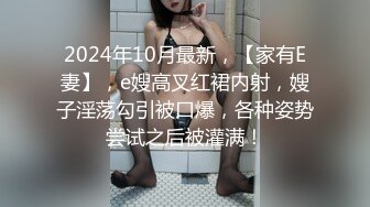  内射二次元比基尼巨乳娘，这两只球真是极品，操起来堪称场上带球王，一直晃得不停！