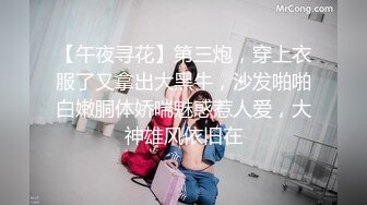 最喜欢老婆的大屁股了