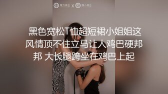  熟女阿姨在家啪啪 被无套输出 这哥们的鸡吧咋看上去怪怪的 像肿了一样