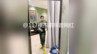  模特身材长发妹子坐在皮沙发上卖力吃鸡，后入露脸操逼，解锁超多姿势