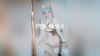  无情的屌丶约操肉感外围骚女，推到埋头舔骚逼，怼着肥穴一顿操，大肥臀往下猛砸