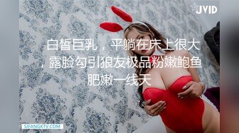  蝴蝶逼社会小妹颜值不错一个人精彩大秀，抽着小烟揉着奶子自慰逼逼真骚